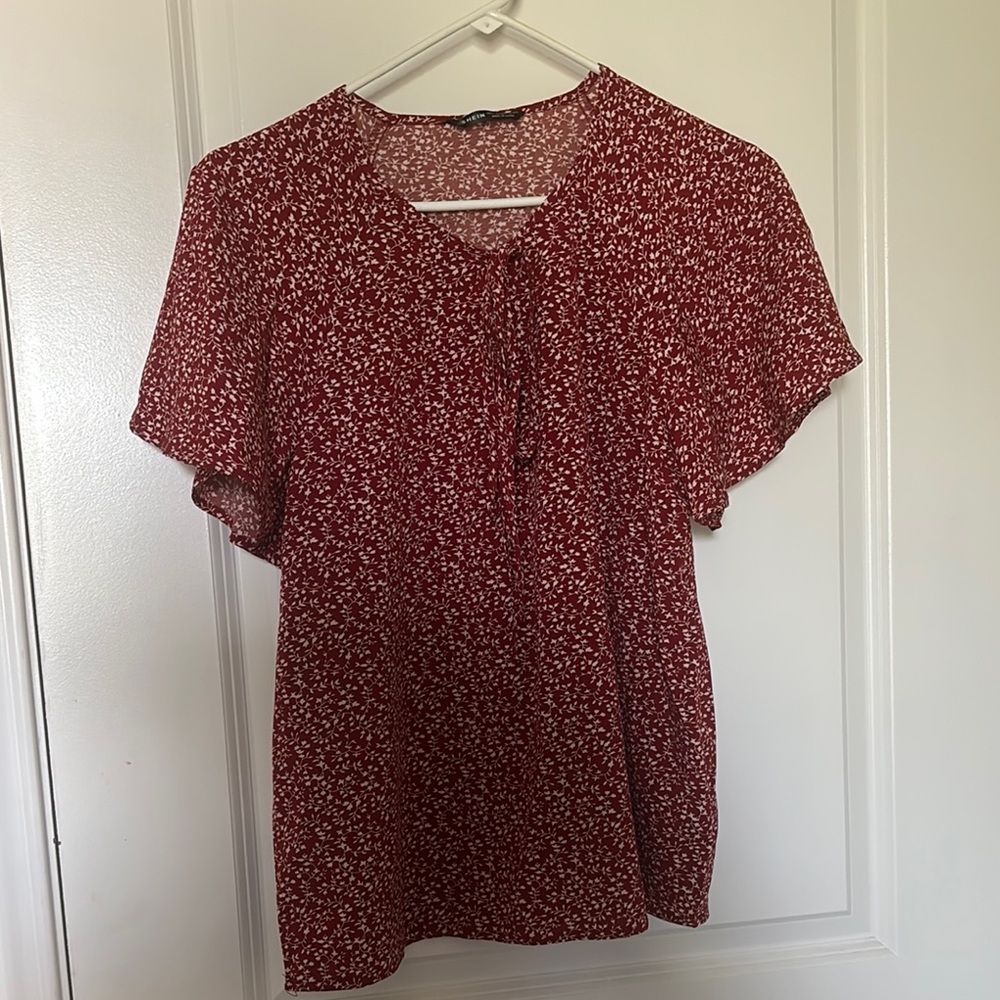 Women's Red Floral Top